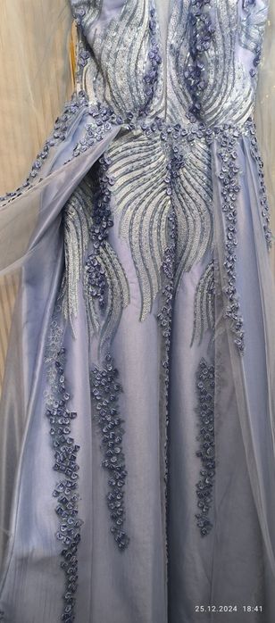 Вечернее платье, благородное
