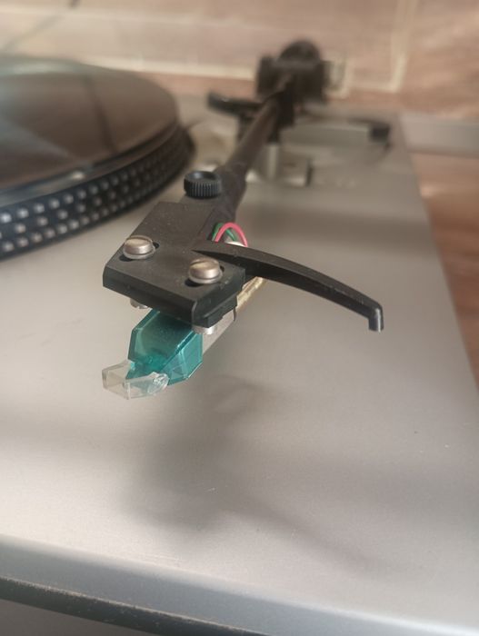 Грамофон c.e.c.st 530