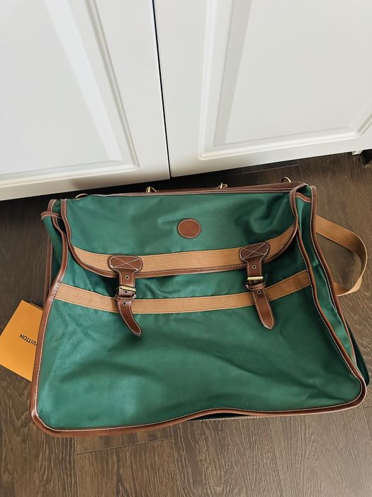 Geanta de voiaj /servieta / geamantan , mare din piele si impermeabila