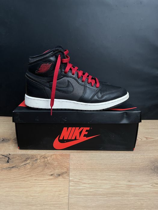 Nike air jordan 1 retro high og black satin