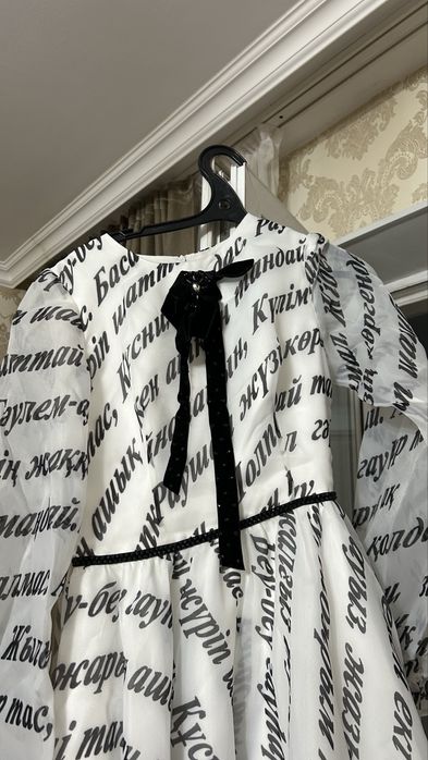 Продаю вечерный платье