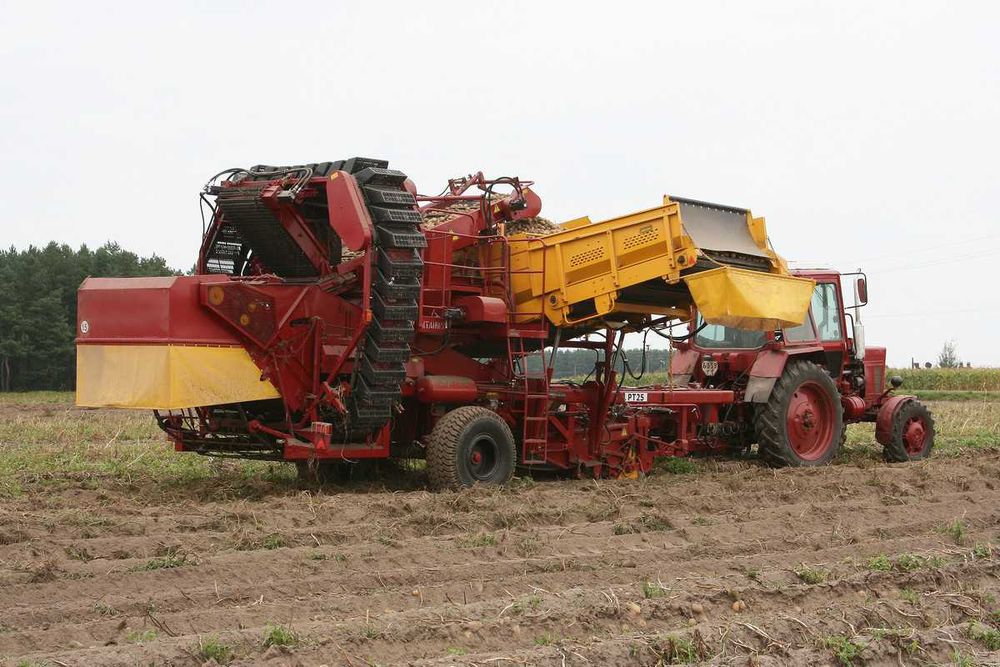 Комбайн картофелеуборочный полуприцепной ПКК-2-05