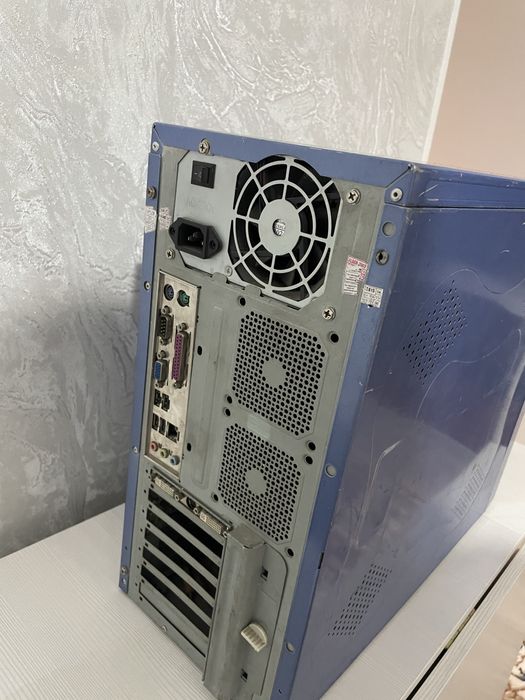 Компьюте Pentium 4