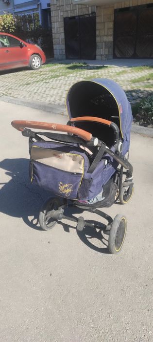 Продавам детска количка