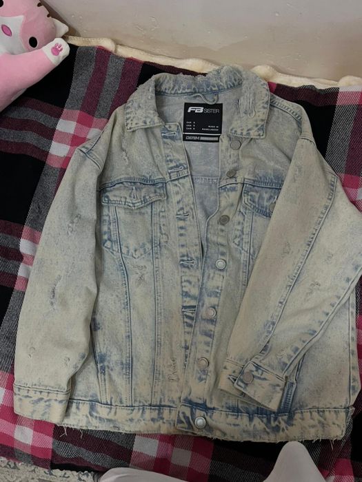 Джинсы пиджак размер S носил3раз напишите на WhatsApp