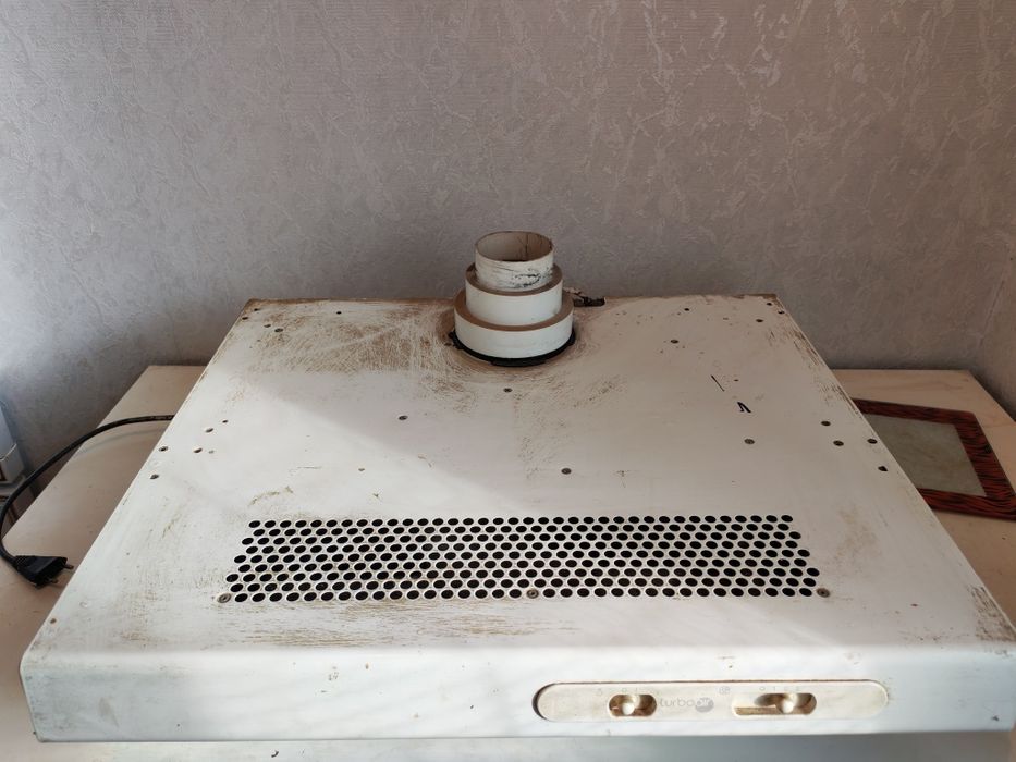 Вытяжка в рабочем состоянии