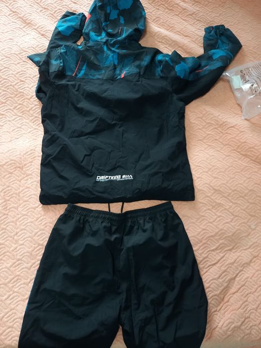 Спортивный костюм.