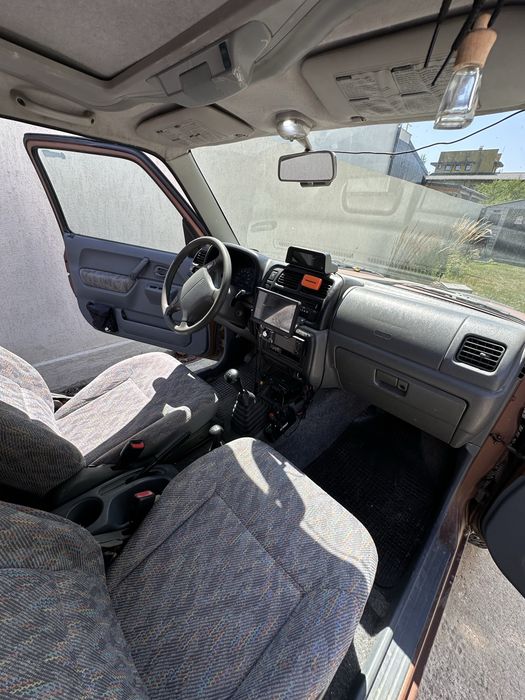Suzuki Jimny 1.3 benzină 4x4 (JB33) – off-road ready