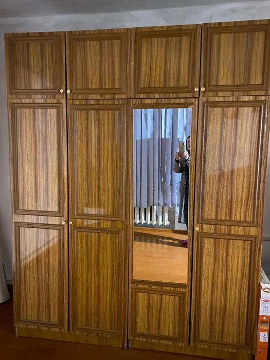 Шкаф для одежды.