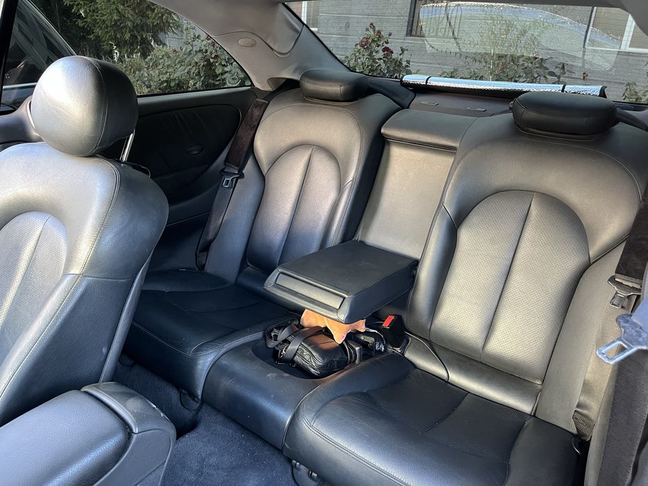 Продавам Mercedes Clk270cdi