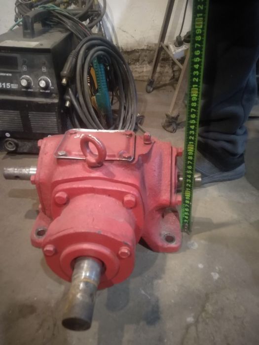 Редуктор сотилади