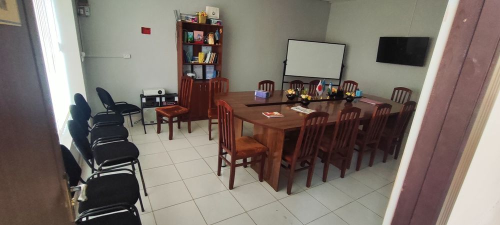 Бобур боғи. Супер голд кафе ёнида 30 еки 60  м кв  1 қават