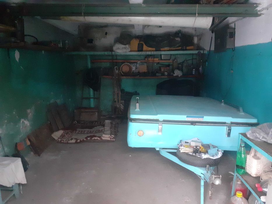 Продам гараж под легковое авто