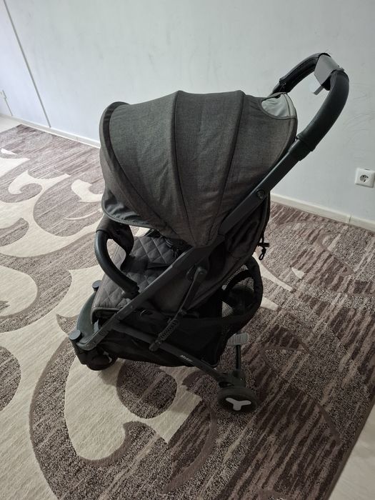 Продам коляску,  прогулочная  Mstar