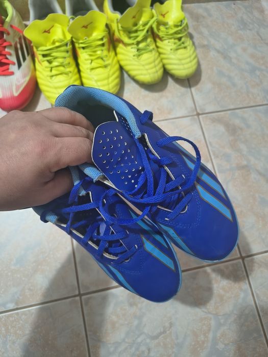 Ghete sintetic Adidas si Mizzuno Originals marimea 36 impecabili