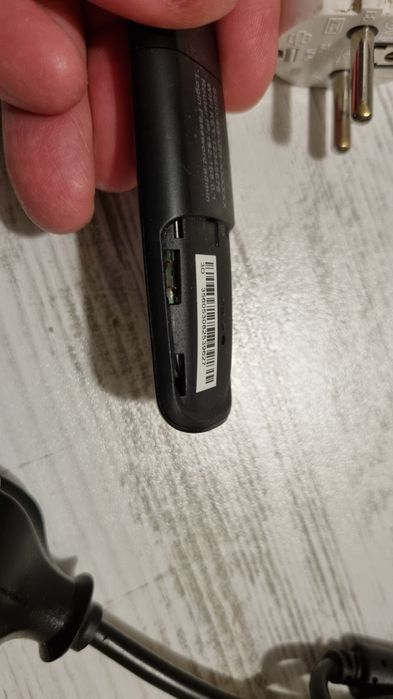 USB stick 4G рутер за интернет.