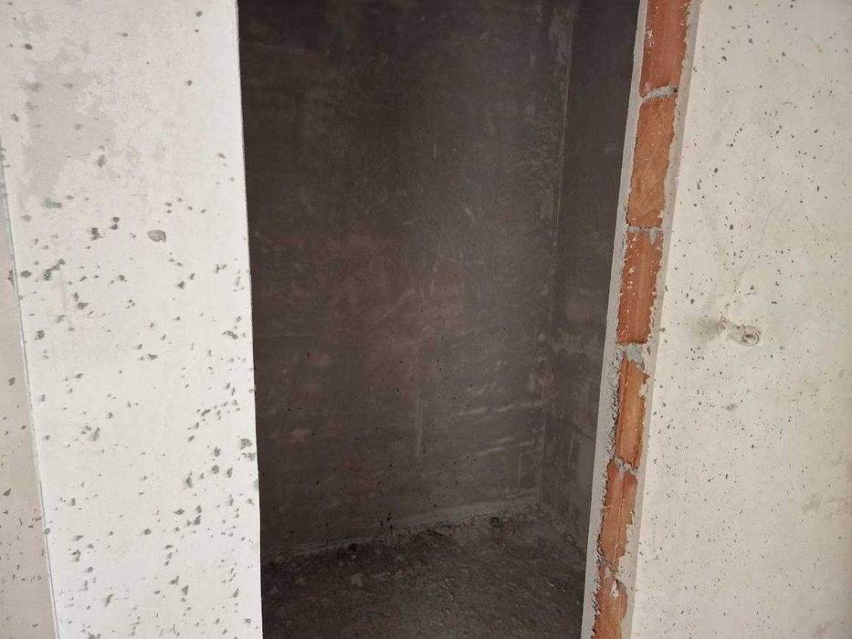 Продава се Тристаен апартамент в Варна, Погреби - 97 кв.м за 1918 €/кв.м - Снимка #8