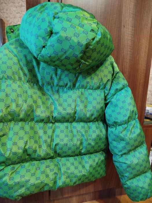 Яке Gucci в отлично състояние,размер ХS