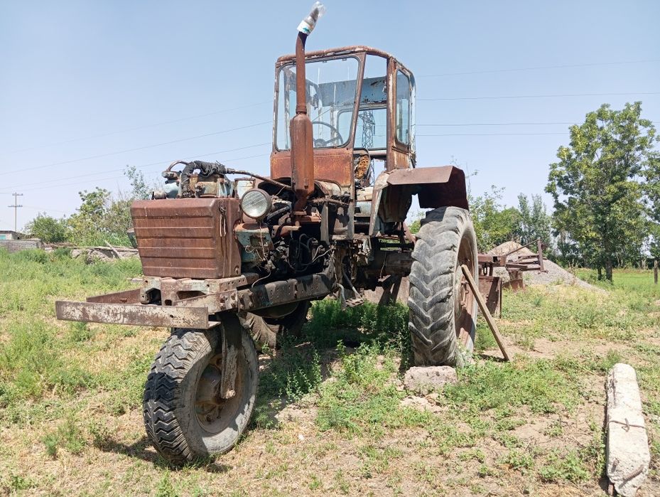 Трактор Т28 находу