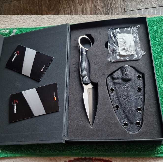 Tактически нож Boker Plus Accomplice D2