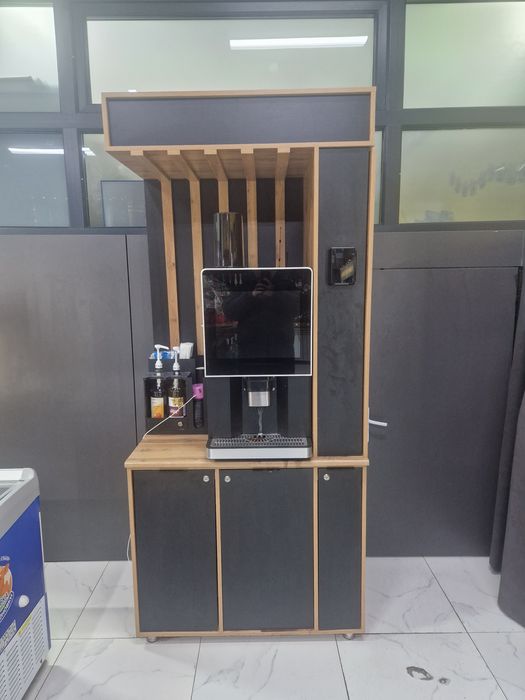 Продам кофемашину LV307!