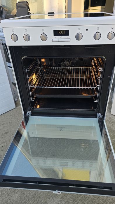 Печка Electrolux