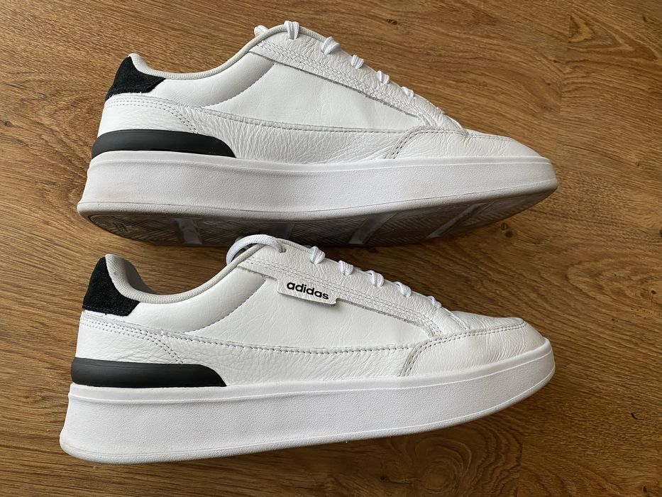 Мъжки маратонки от естествена кожа Adidas