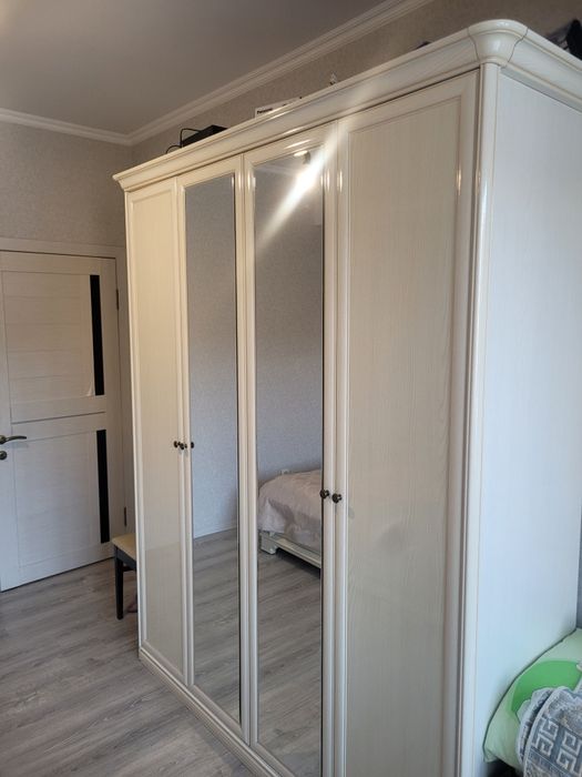 Спальный гарнитур