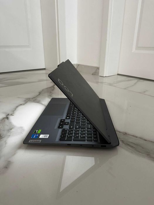 Lenovo LOQ 15IRX9 i5-13450HX 24GB RTX 4060 512GB 144Hz