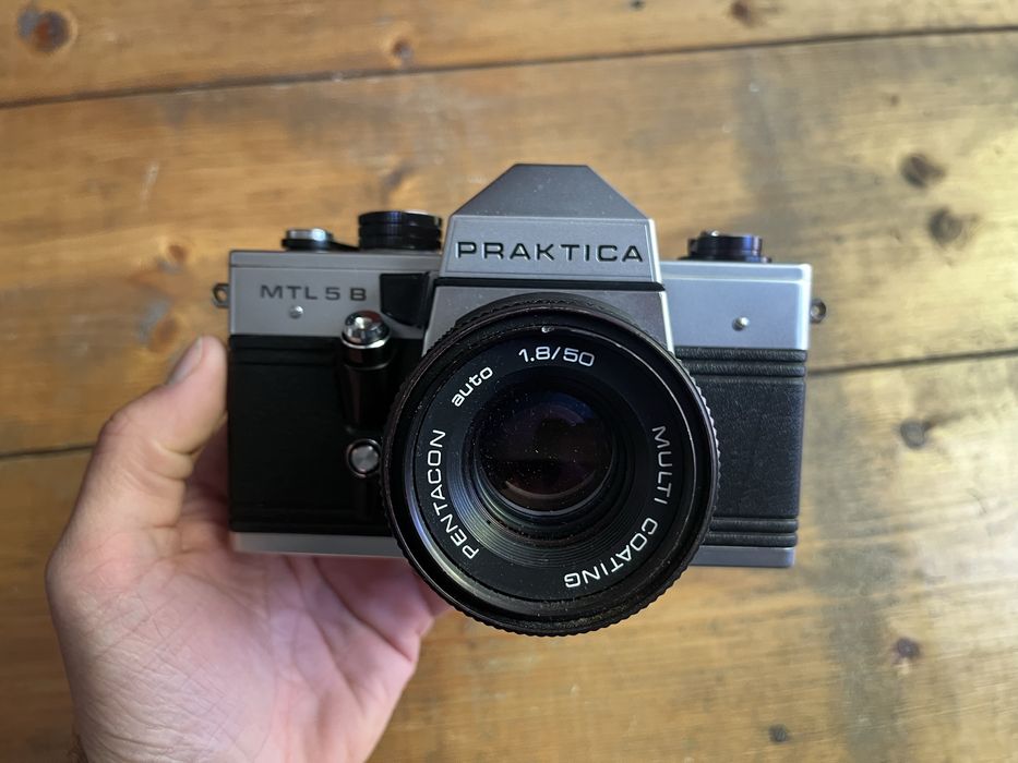 Aparat Slr Mecanic pe film Praktica MTL5B
