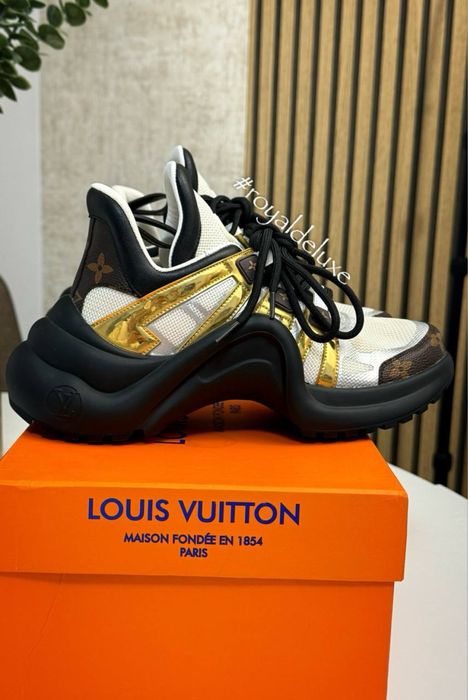 Stoc Adidasi dama Louis Vuitton