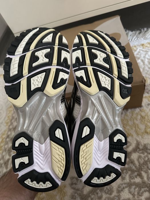 Asics Gel Kayano 14 - 44