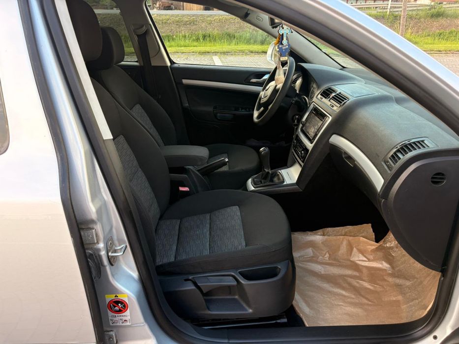 **Skoda Octavia 2011 - Euro 5 1.6 TDI 105cp * Propietar Ro - Acte la zi !