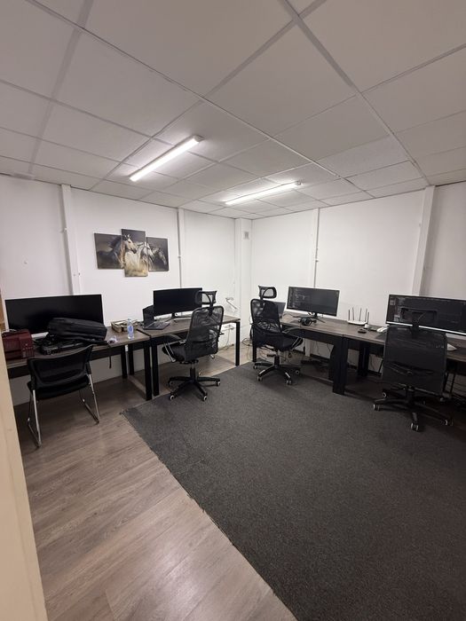 Офисные столы 4 шт