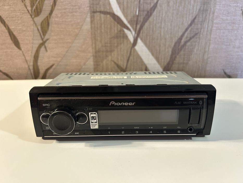 Магнитола Pioneer mvh-s520bt