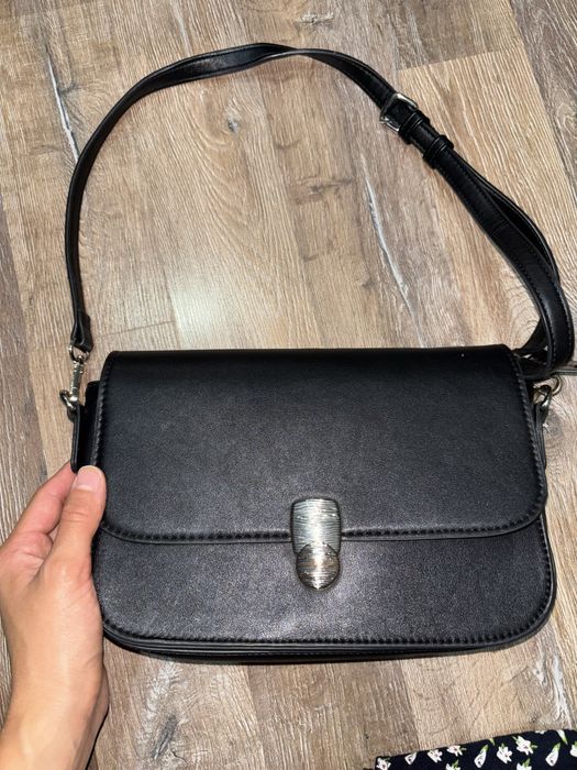 Продам стильную женскую сумку