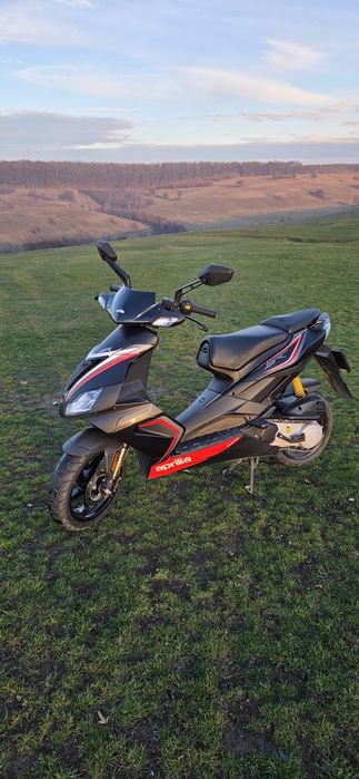 Vând Scuter Aprilia sr 50 Factory 2830KM preț FIX