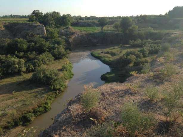 Меняю свою большую дом-дачу в 2 этажа 250 кв.м.10 соток.На квартиру