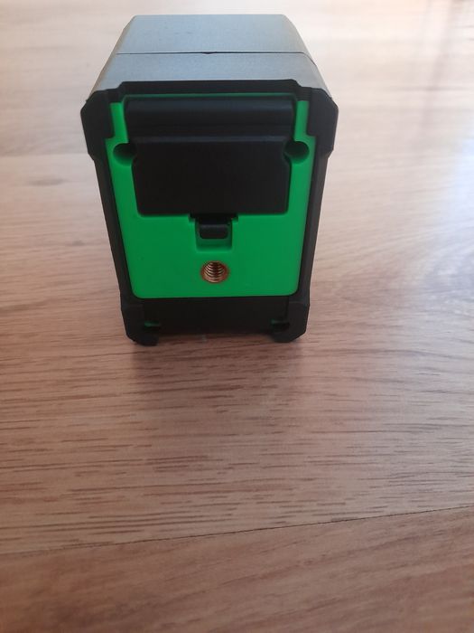 Nivela laser verde NOUĂ