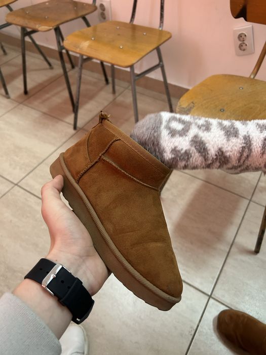 Vand papuci iarna un fel de ugg