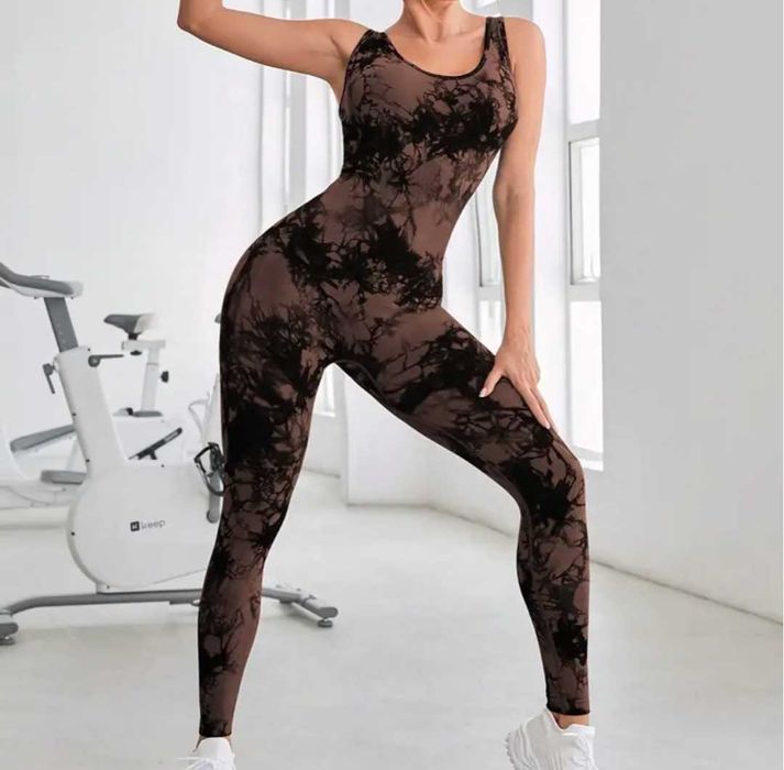 Спортен гащеризон перфектен за тренировки