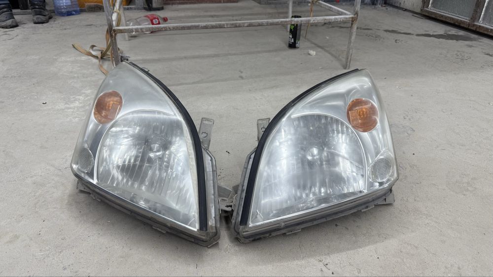 Фары от Ленд Крузер Прадо 120 оригинал