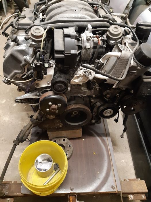 Motor mercedes E class 240.  2.6 v6  177CP