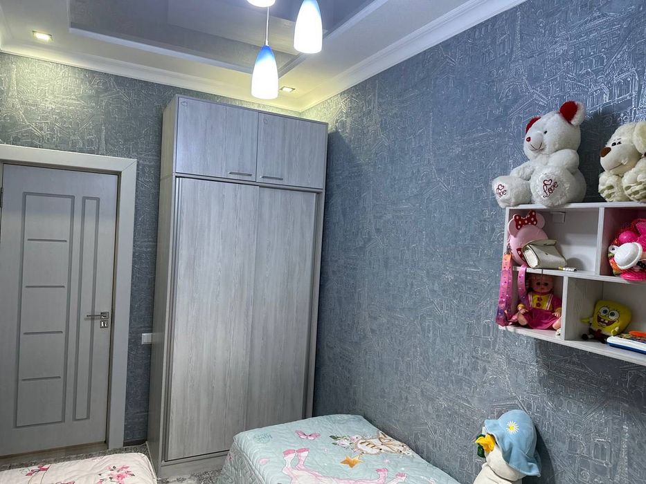 Uchtepa 21 kvartal,3 xonali xonadon sotiladi