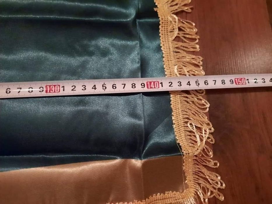 Продавам ръчно изработено знаме