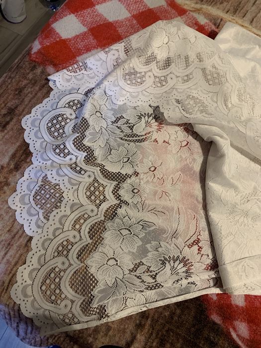 Perdele pascani albe , material romanesc