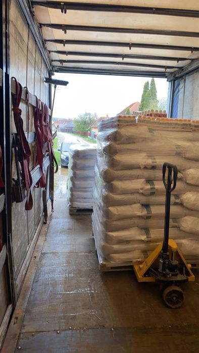 Furaje Viva pentru pasari / porci etc.