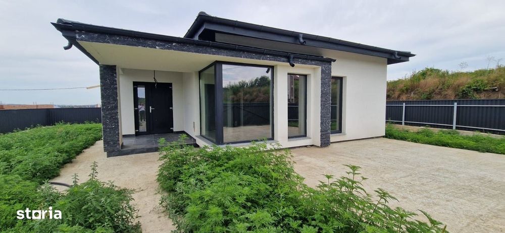 Casa 3  camere INTABULATA 70 mp.  Bucium Visan 140000 euro