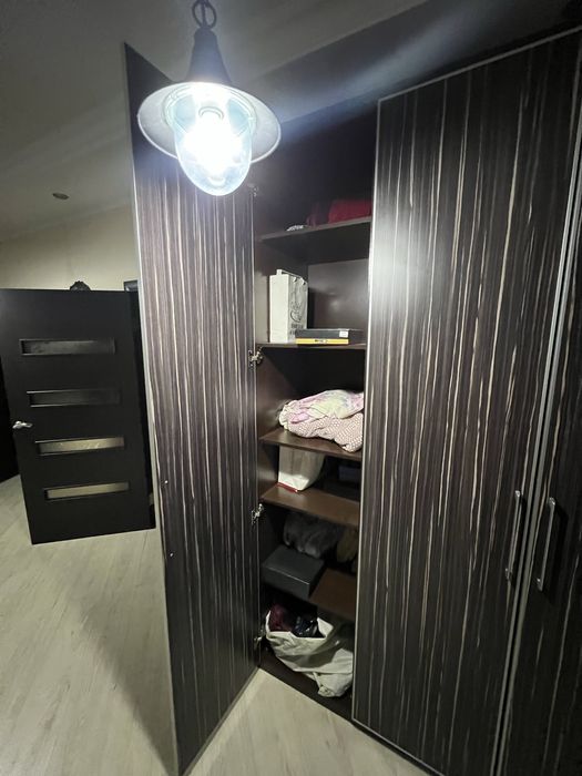 Продам шкафы и кровать