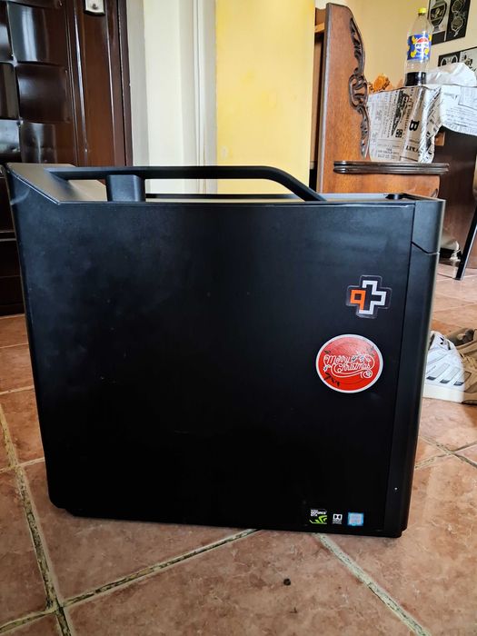 Kit carcasa + placa de baza + sursa